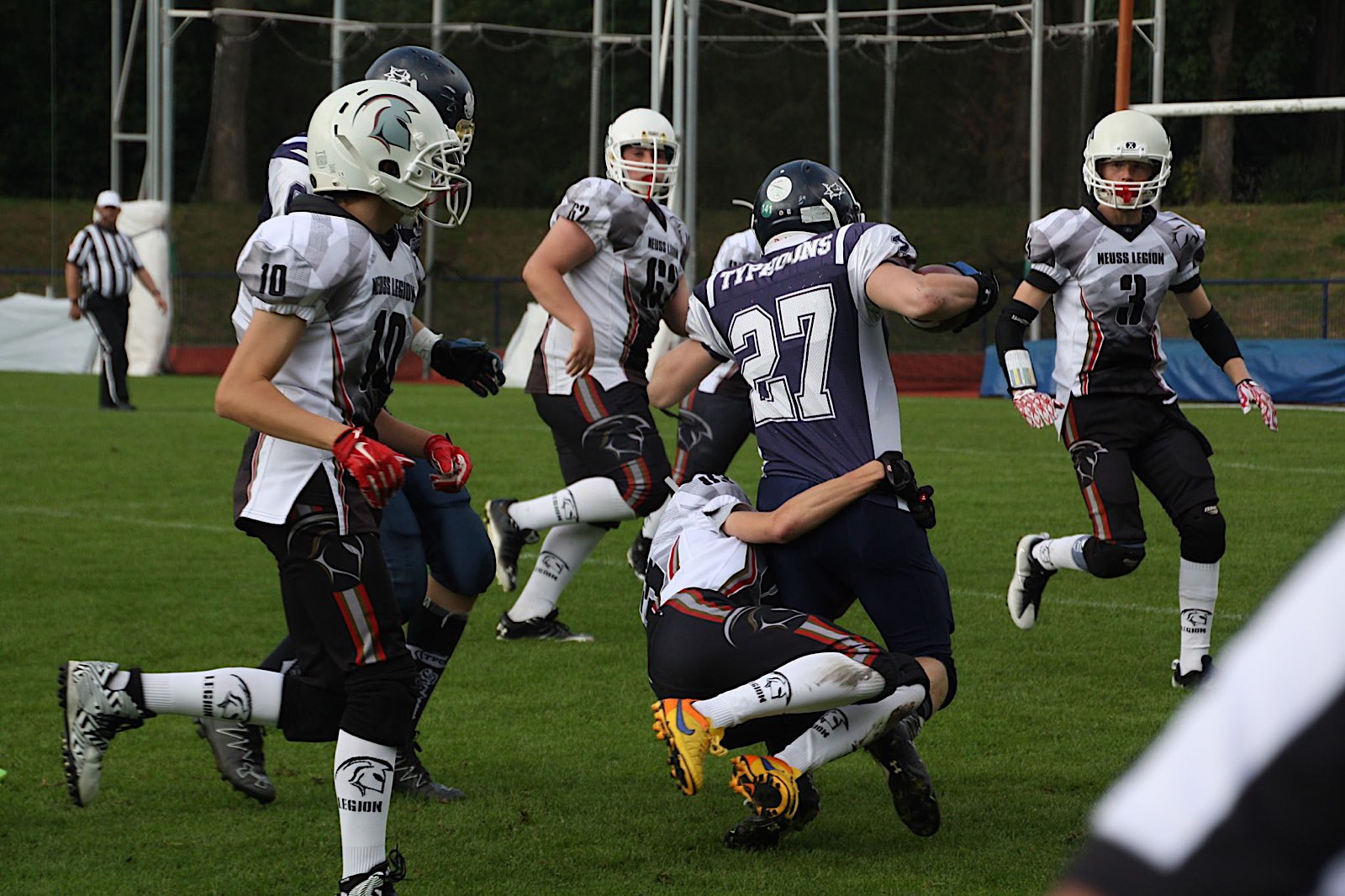 Nur schwer zu stoppen Typhoons Wide Receiver Maximilian Neises 27 erzielte zwei Touchdowns 1