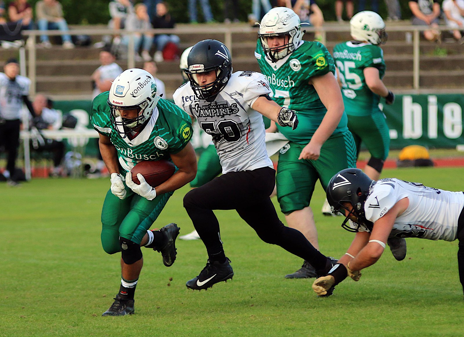 Veith Strickrock mit Ball - Foto Zarnke