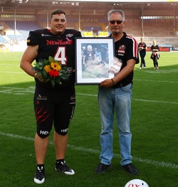 Tobias Goebel All Time Leading Scorer mit Andreas Rübeling 1. FFC BS 1. Vorsitzender (Foto: Rolf Daus)