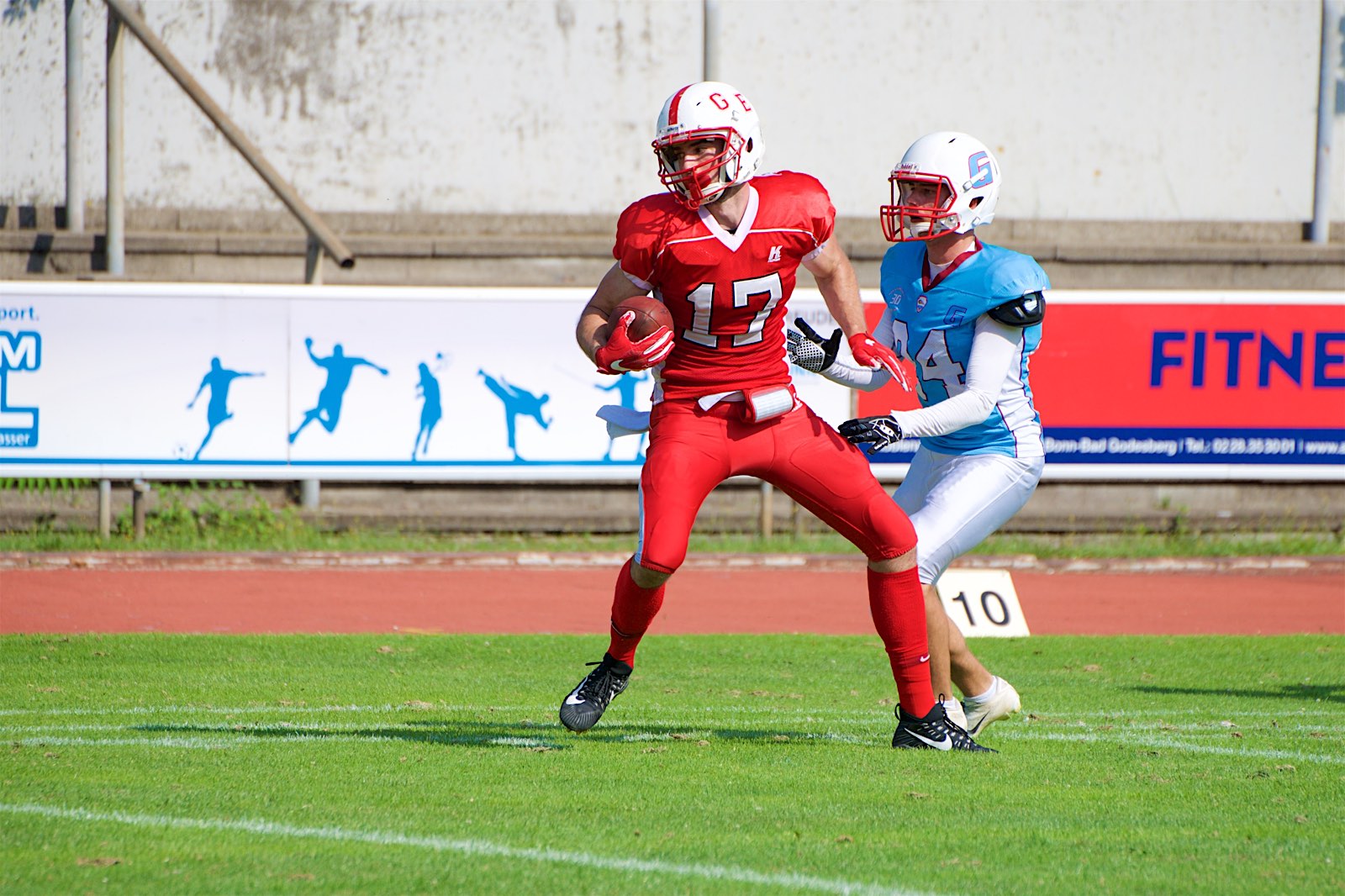 Wide Receiver Nils Elbracht (#17) mit dem einzigen Touchdown der Begegnung (Foto: Oliver Jungnitsch)