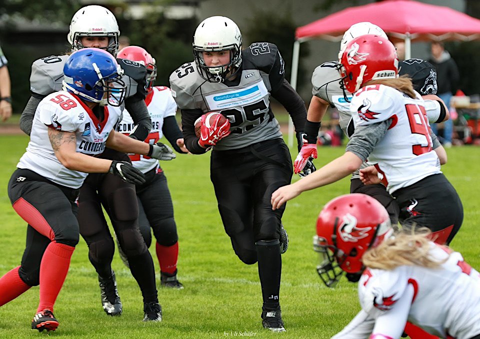 Ladies des MG Wolfpack mit 24:6 Erfolg über Kleve (Foto: Uli Schäfer)