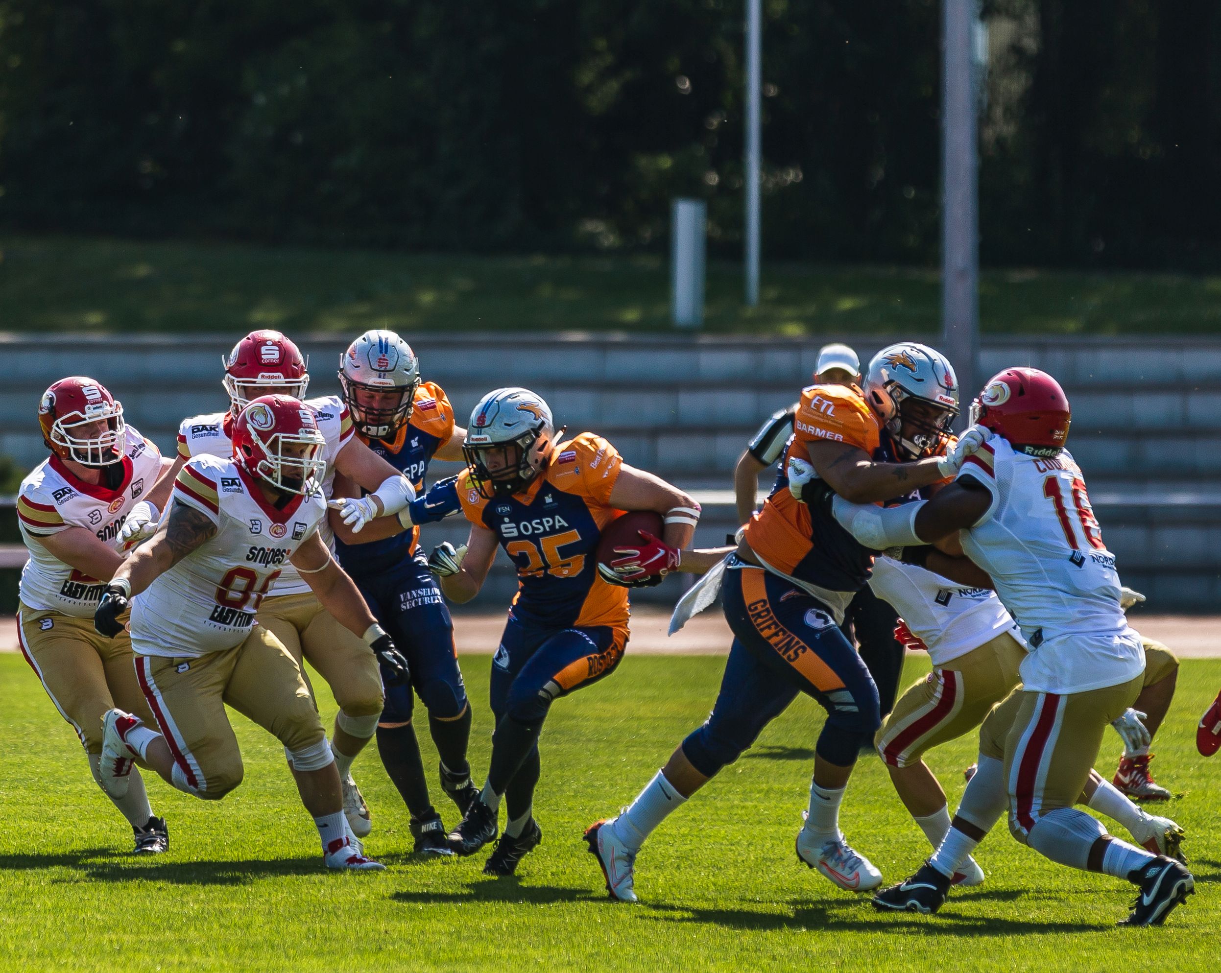 Running Back Julian Hagen in der Bildmitte (Foto: Gerd Köhler)