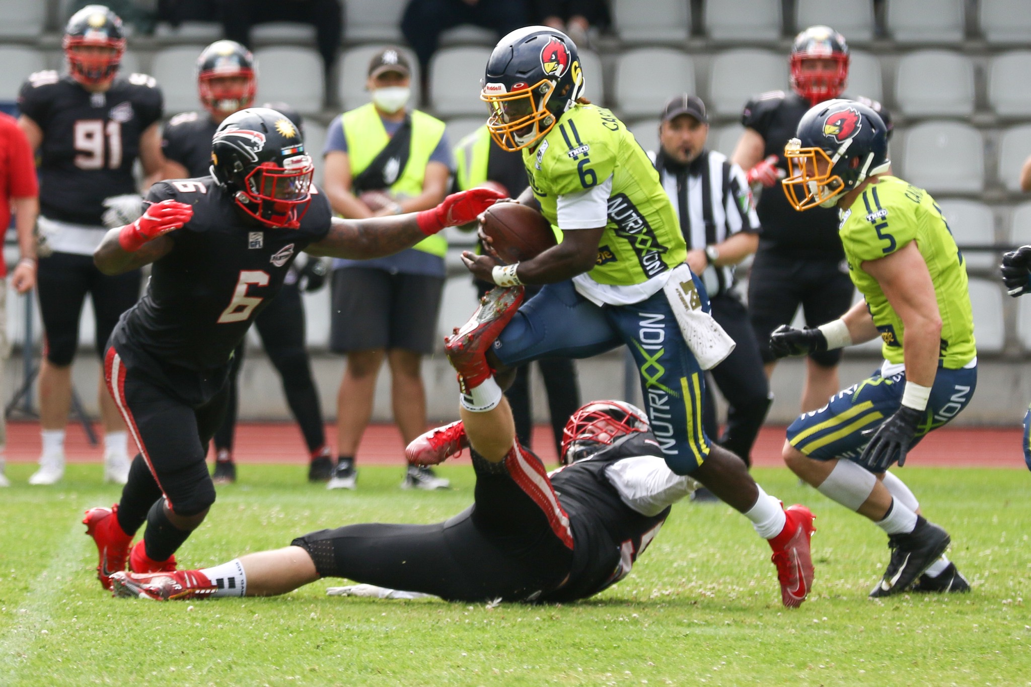 Quarterback Joe Newman (6) soll am Sonntag nicht nur mit seinen Beinen Impulse setzen (Foto: Roland Schicho / @shotbyfrogg)