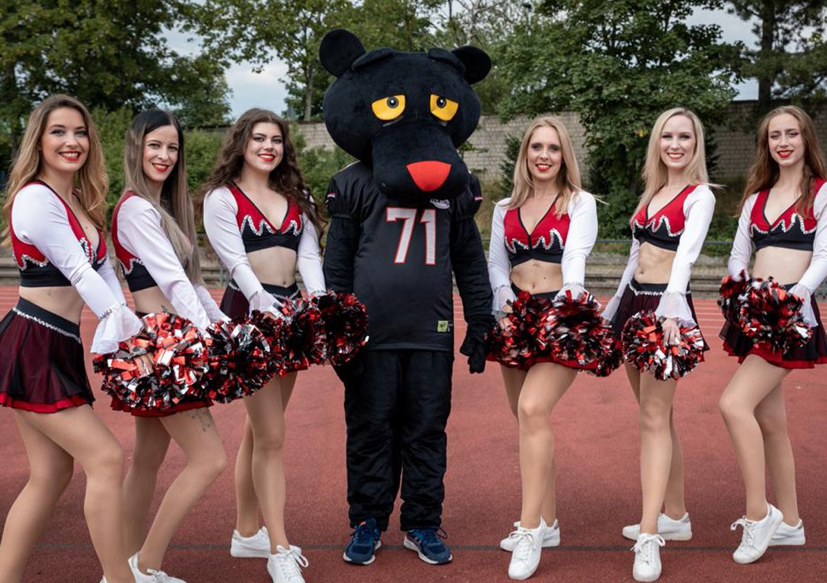 Cheerleader der Düsseldorf Panther suchen neue Tanzbegeisterte für den „Squad 2K22“ (Foto: Düsseldorf Panther / Pantherettes)