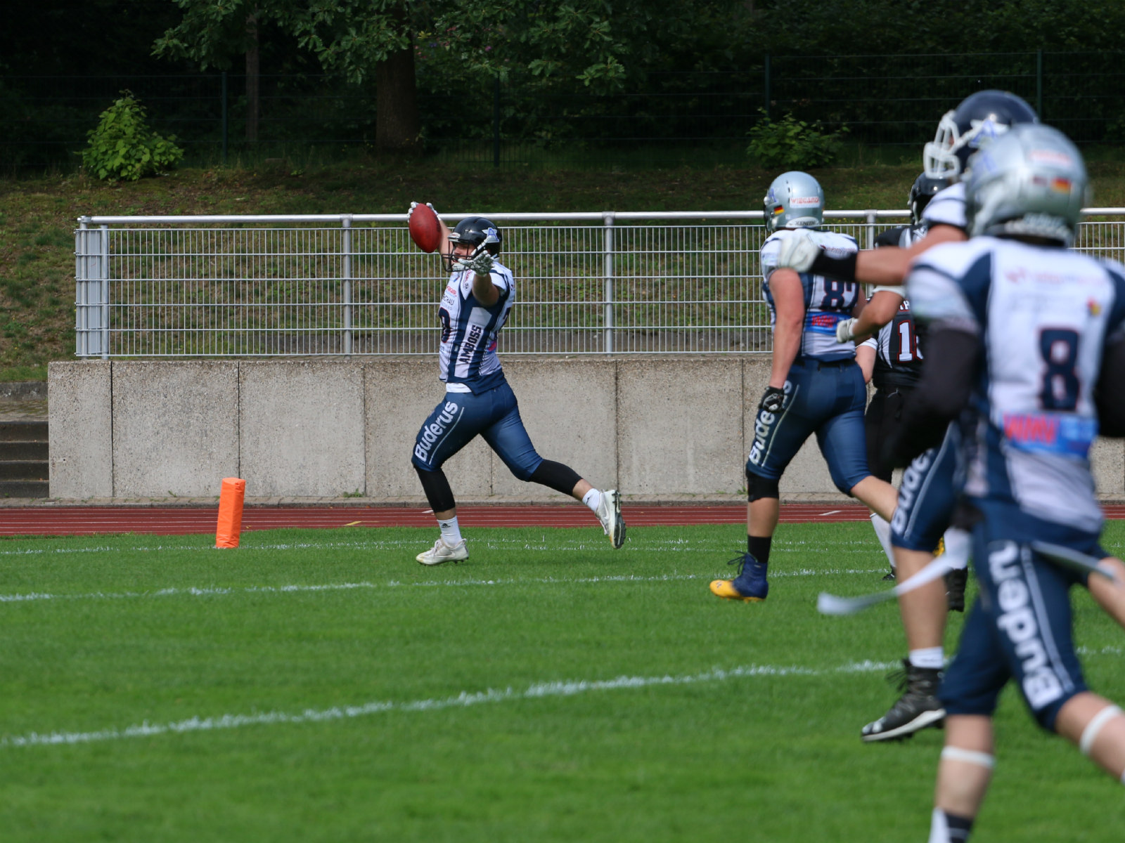 Marwin Miotke  trug den Ball direkt zum “Pick-Six” in die gegnerische Endzone (Foto: CEPD Sports)