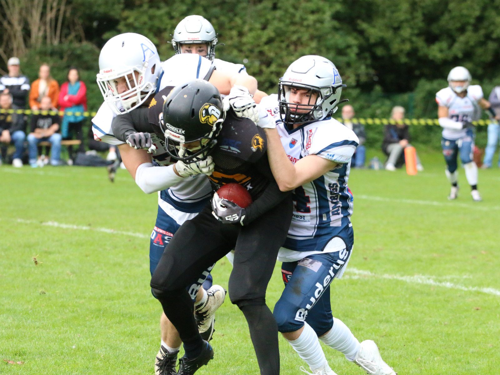 Der AFC Remscheid Amboss hat das abschließende Spiel der Oberliga NRW mit 10:30 (3:7, 7:14, 0:7, 0:2) bei den Münster Blackhawks verloren (Foto: CEPD Sports)