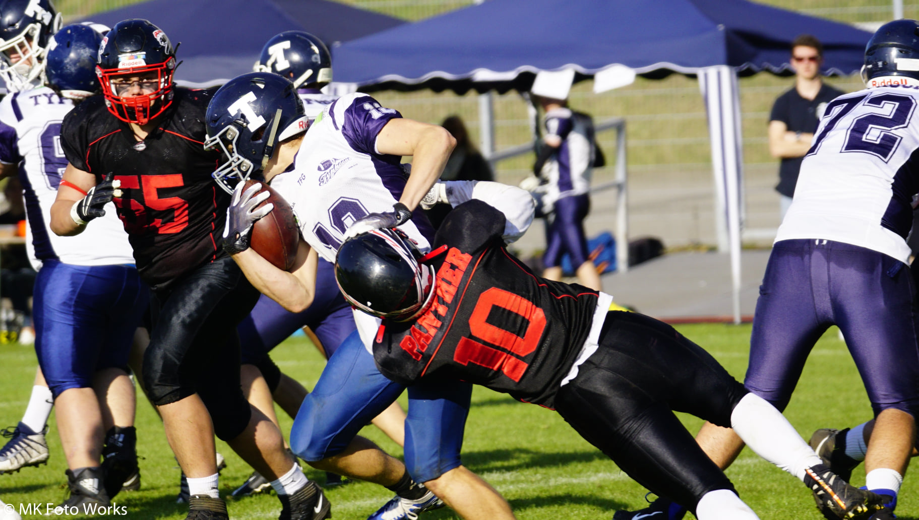 Prominenter Besuch in der Sportstadt Düsseldorf: Düsseldorf Panther U19 empfangen Europas Top-Talente der NFL-Academy (Foto: Manfred Kühne-MK Foto Works)