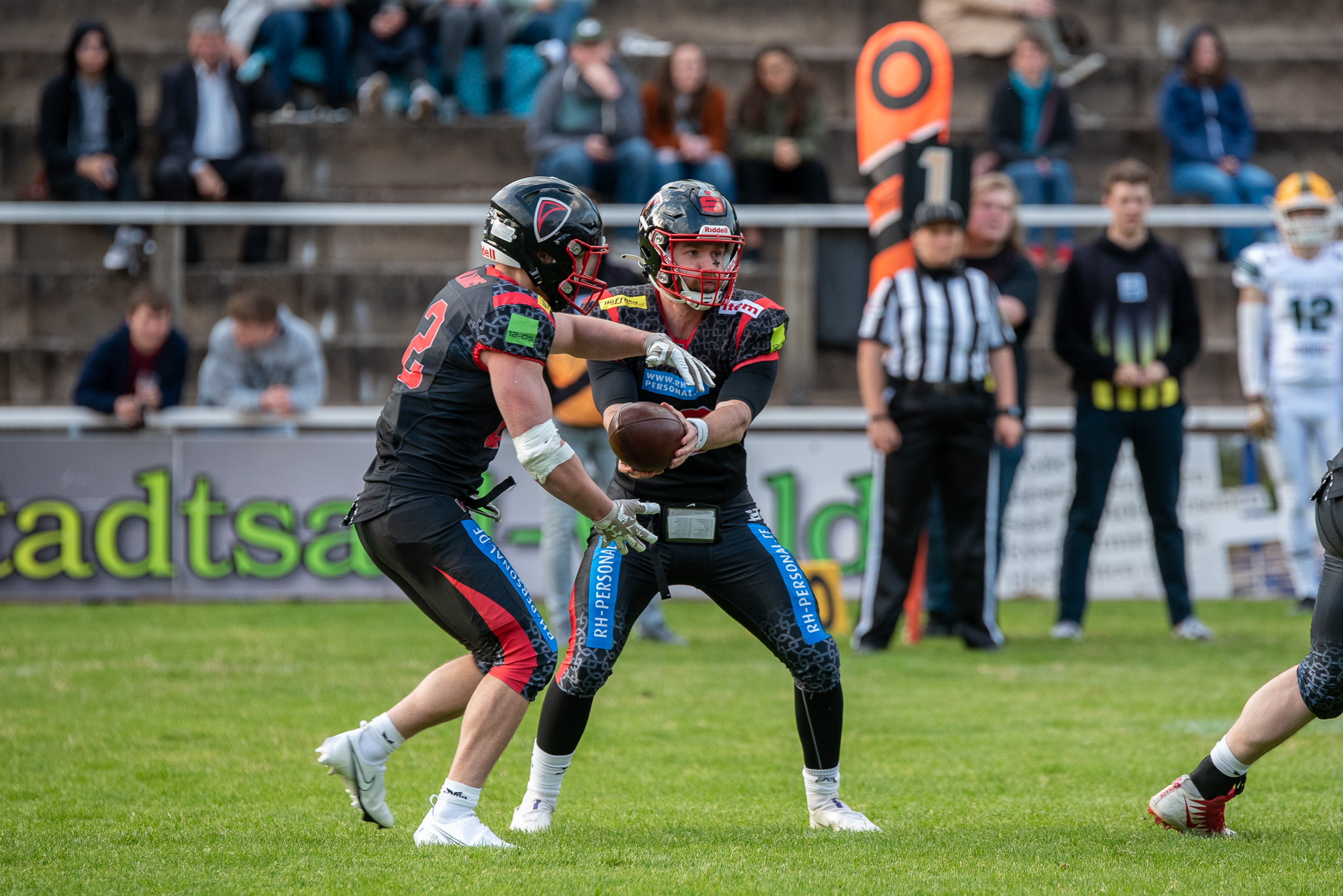 Charity Bowl - Freundschaftsspiel: Solingen Paladins vs. Cologne Crocodiles (Foto: Oliver Jungnitsch)