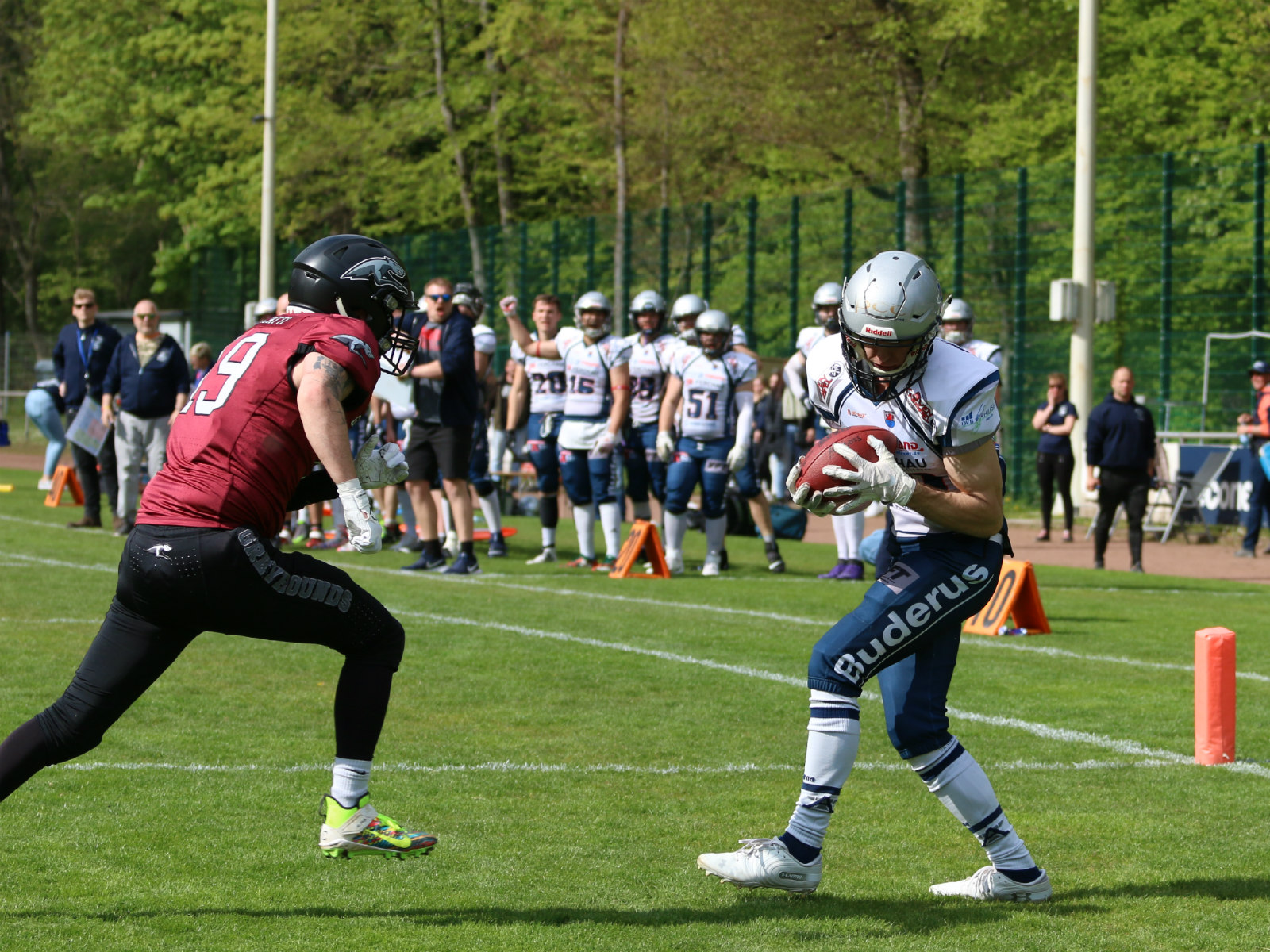 Wide Receiver David Gamenick bei seinem Touchdown zur 6:0-Führung im zweiten Viertel (Foto: CEPD Sports)