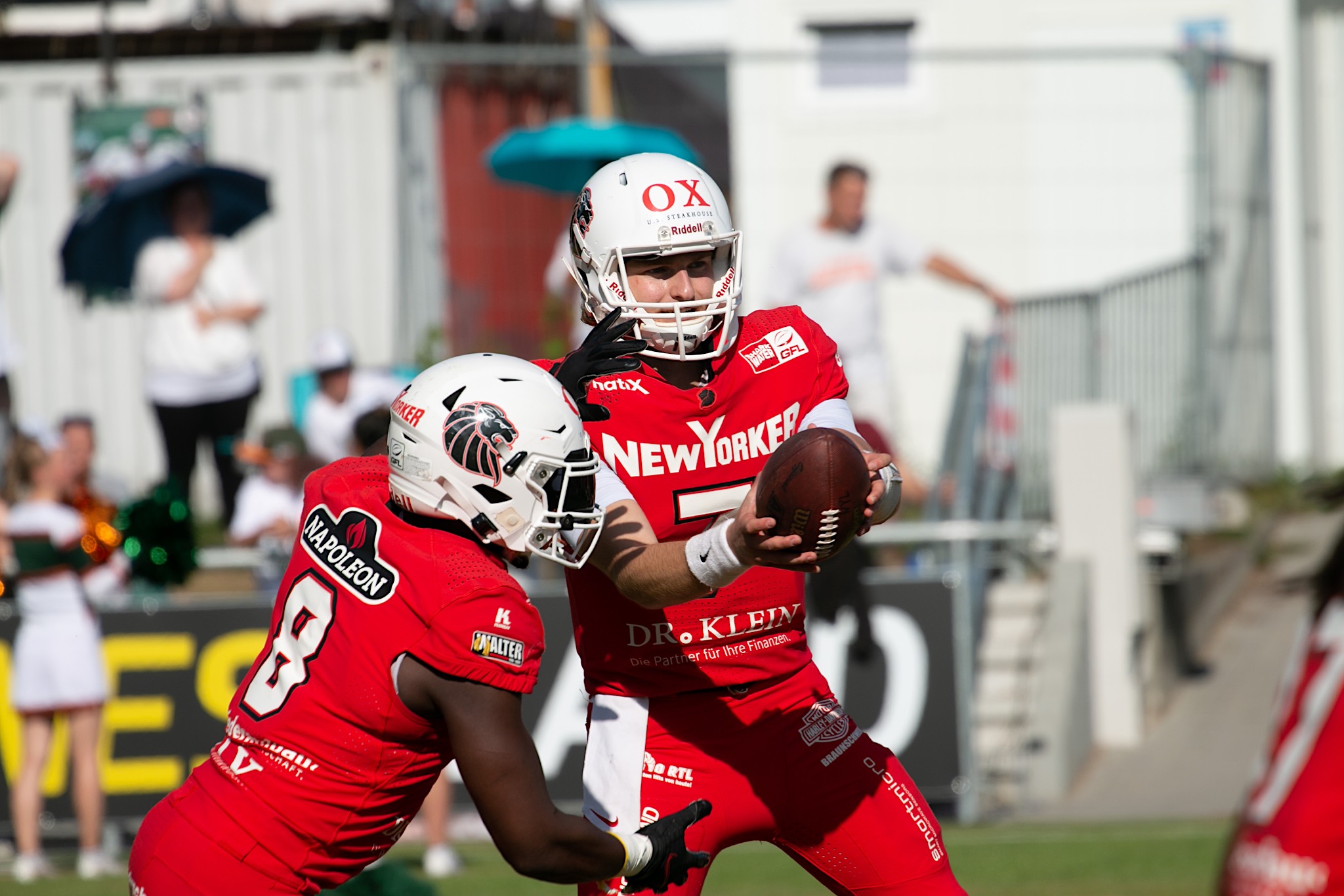 QB 7 Hendrik Scharnbacher wurde zum Game MVP gekürt - Foto: Fabian Uebe