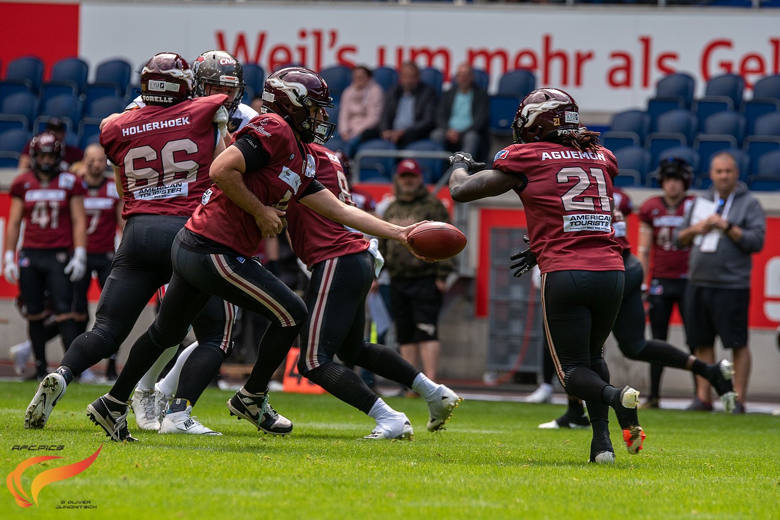 Rhein Fire Spielersichtung - Foto: Oliver Jungnitsch