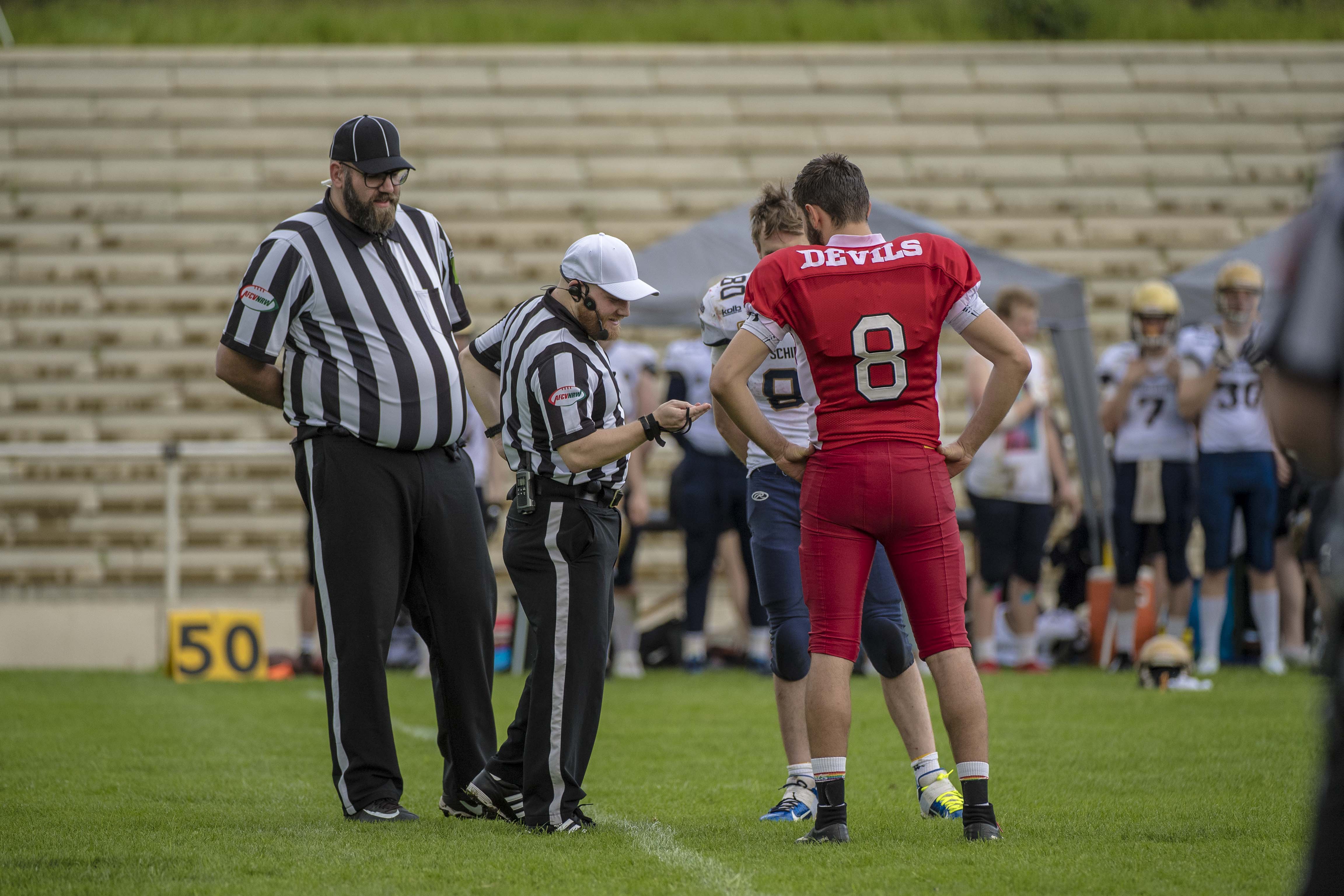 Whitehead Pascal Filipiak und seine Crew leiteten die erste Overtime in NRW - Foto: Nick Jungnitsch