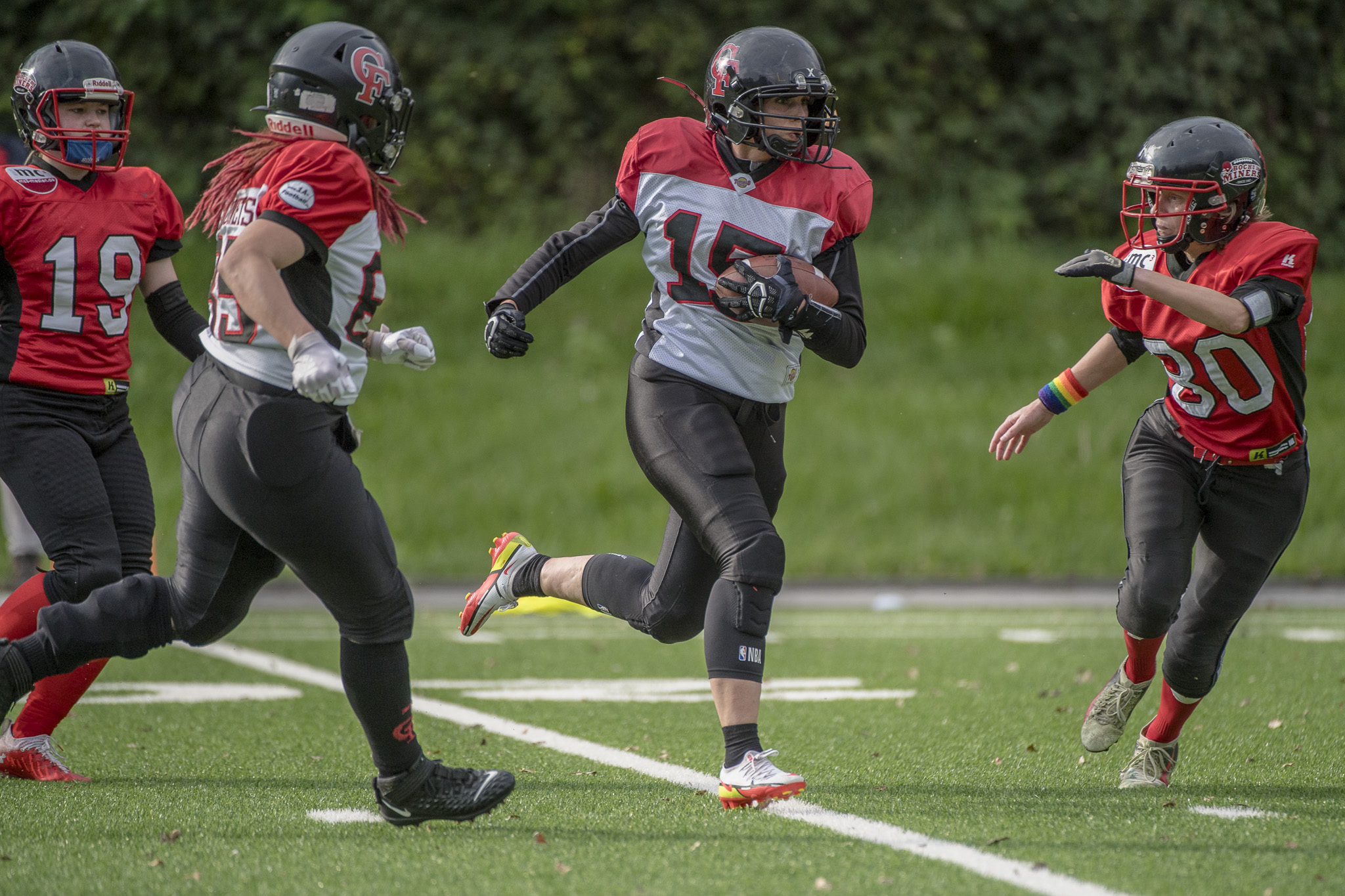 Die Falconets gewannen auch ihr letztes Spiel in Bochum und ziehen jetzt in die Playoffs ein - Foto: Nick Jungnitsch