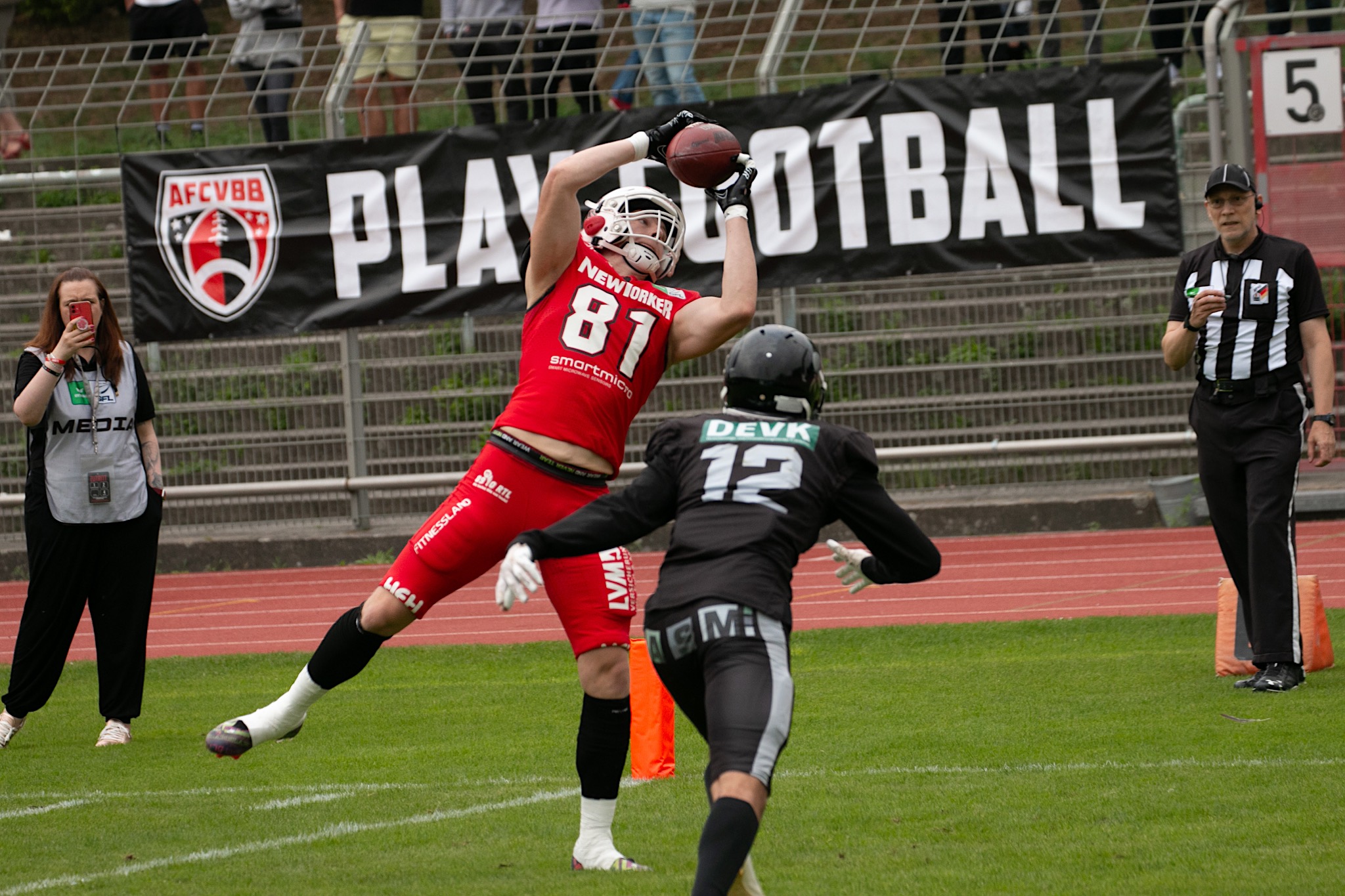 WR 81 Anton Jallai erzilte 2 TDs  - Foto: Fabian Uebe