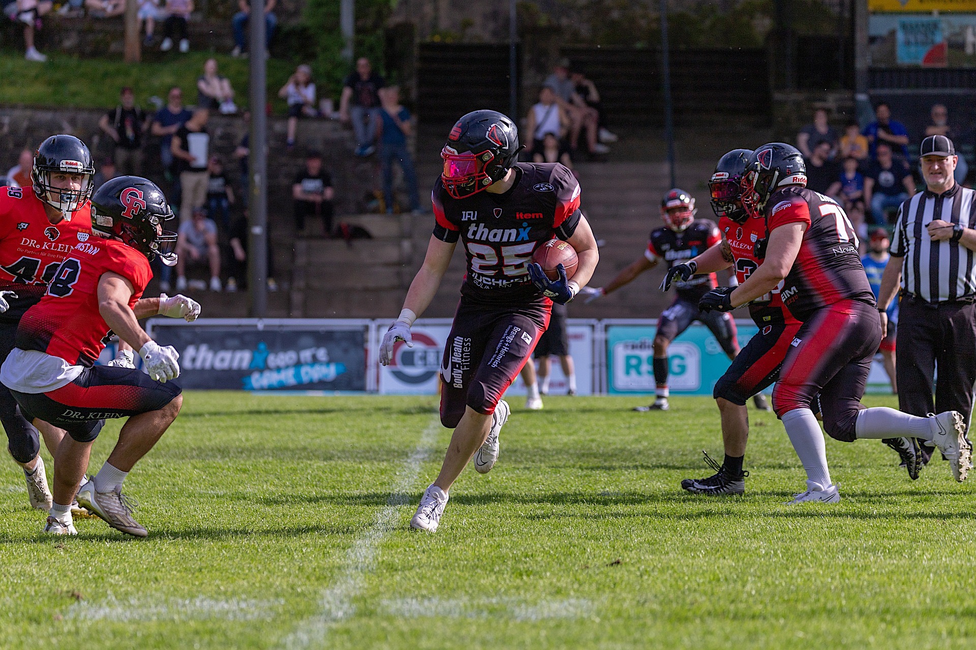 Paladins gewinnen ihren Season-Opener / #25 RB Christoph Jansen - Foto:  Marcus Liebsch