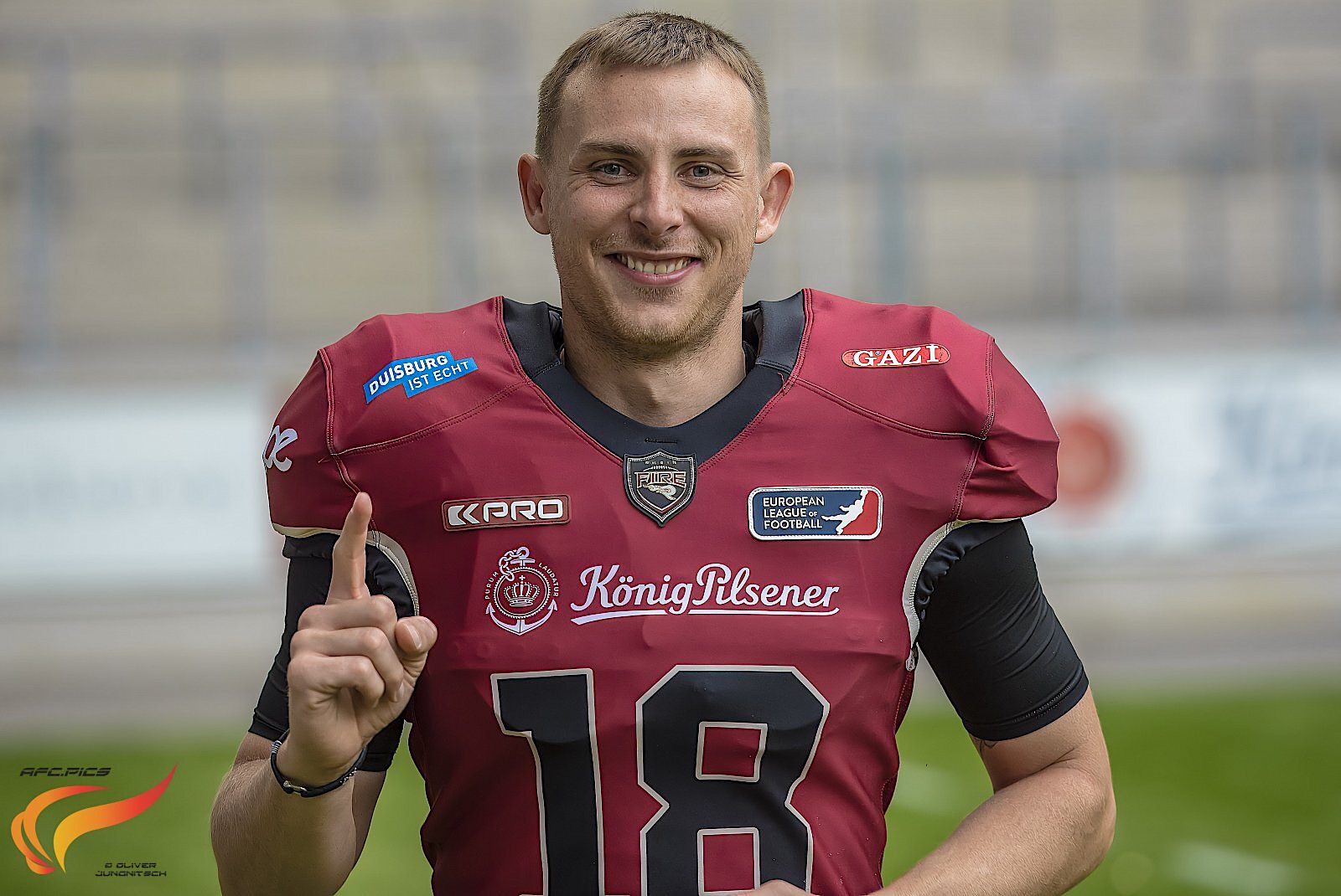 Jadrian Clark Quarterback von Rhein Fire - Foto: Oliver Jungnitsch