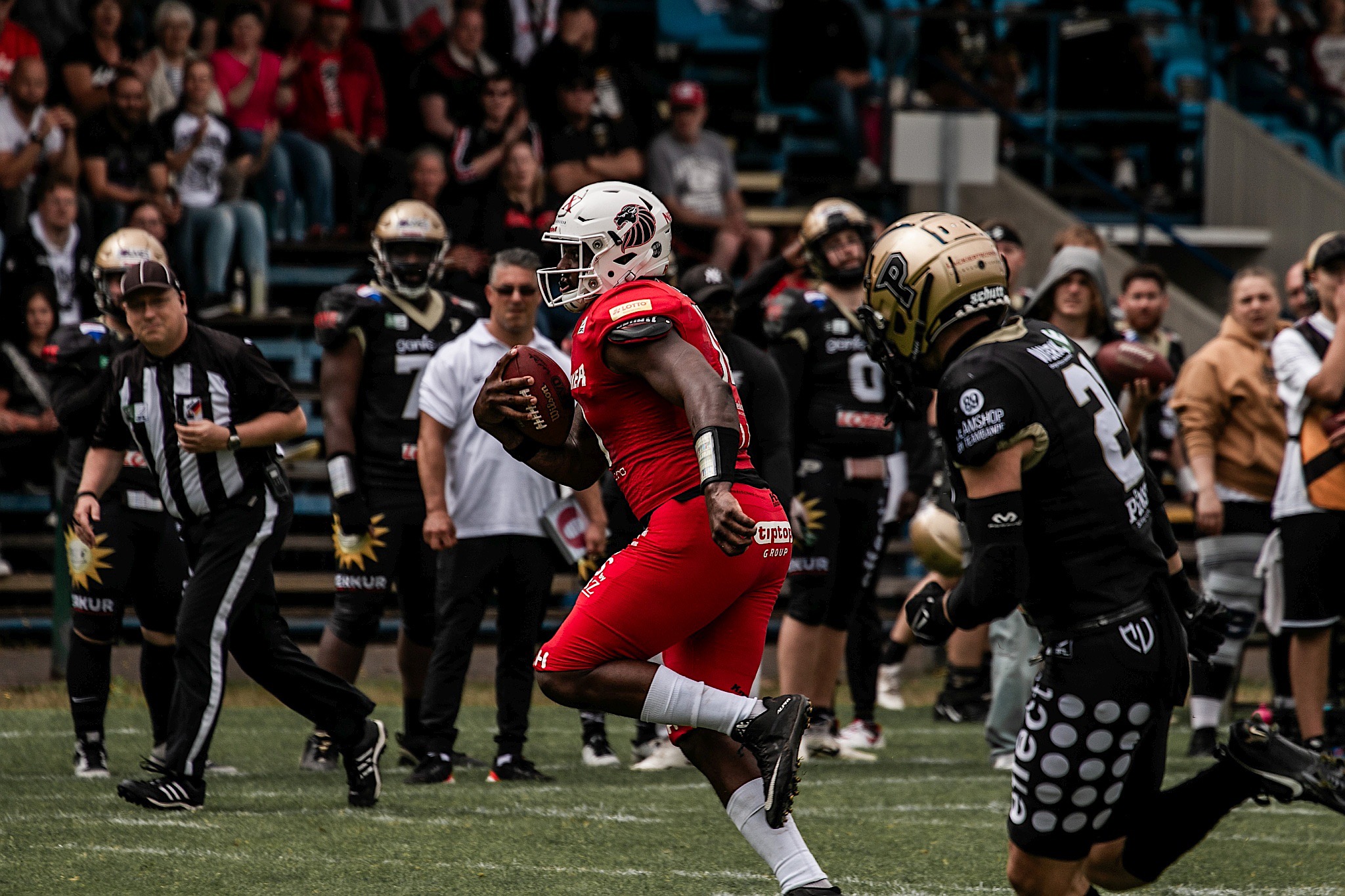 QB 2318 Donovan Isom spielte erneut fehlerfrei Fabian Uebe