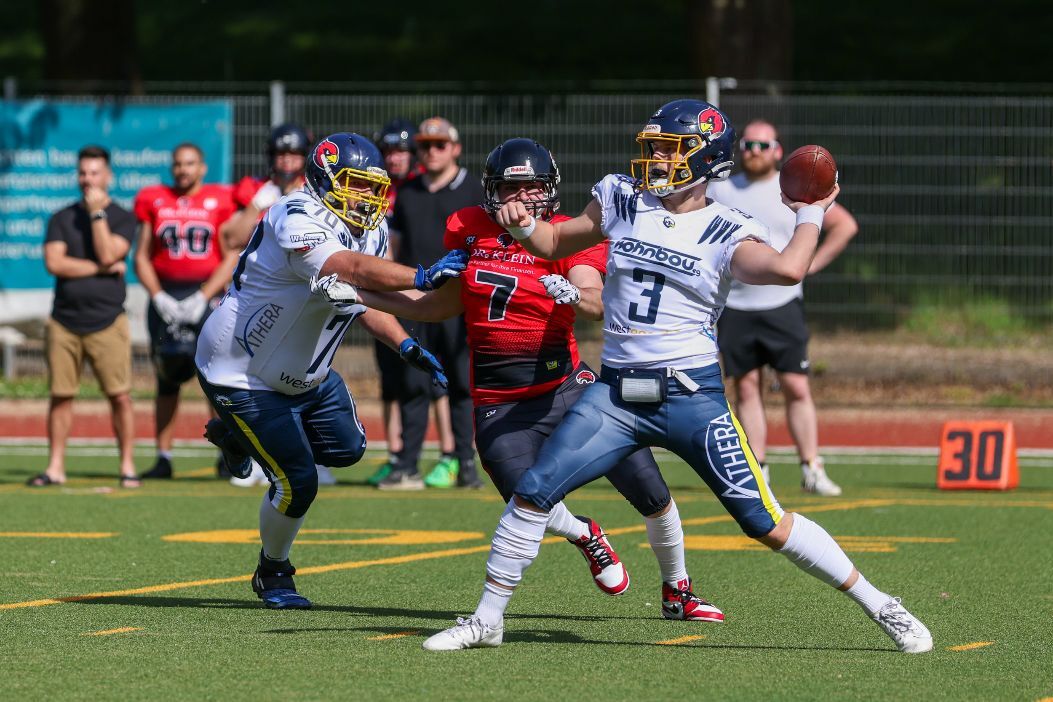 Quarterback Tristan Dominiak - Foto Assindia Cardinals