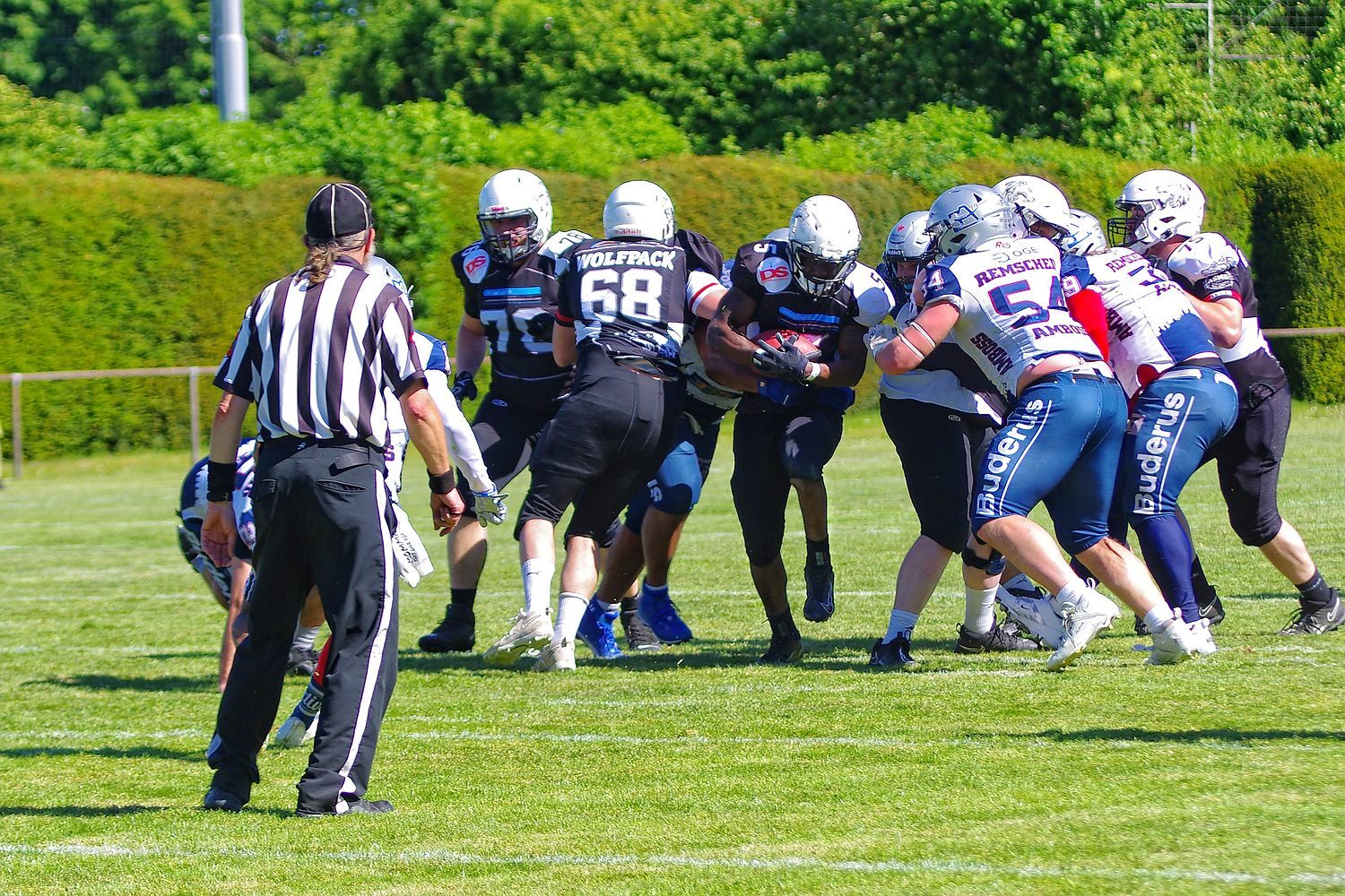 Die Lücken für RB Taylor waren gegen Remscheid auf Dauer nicht groß genug - Foto M Hohnen