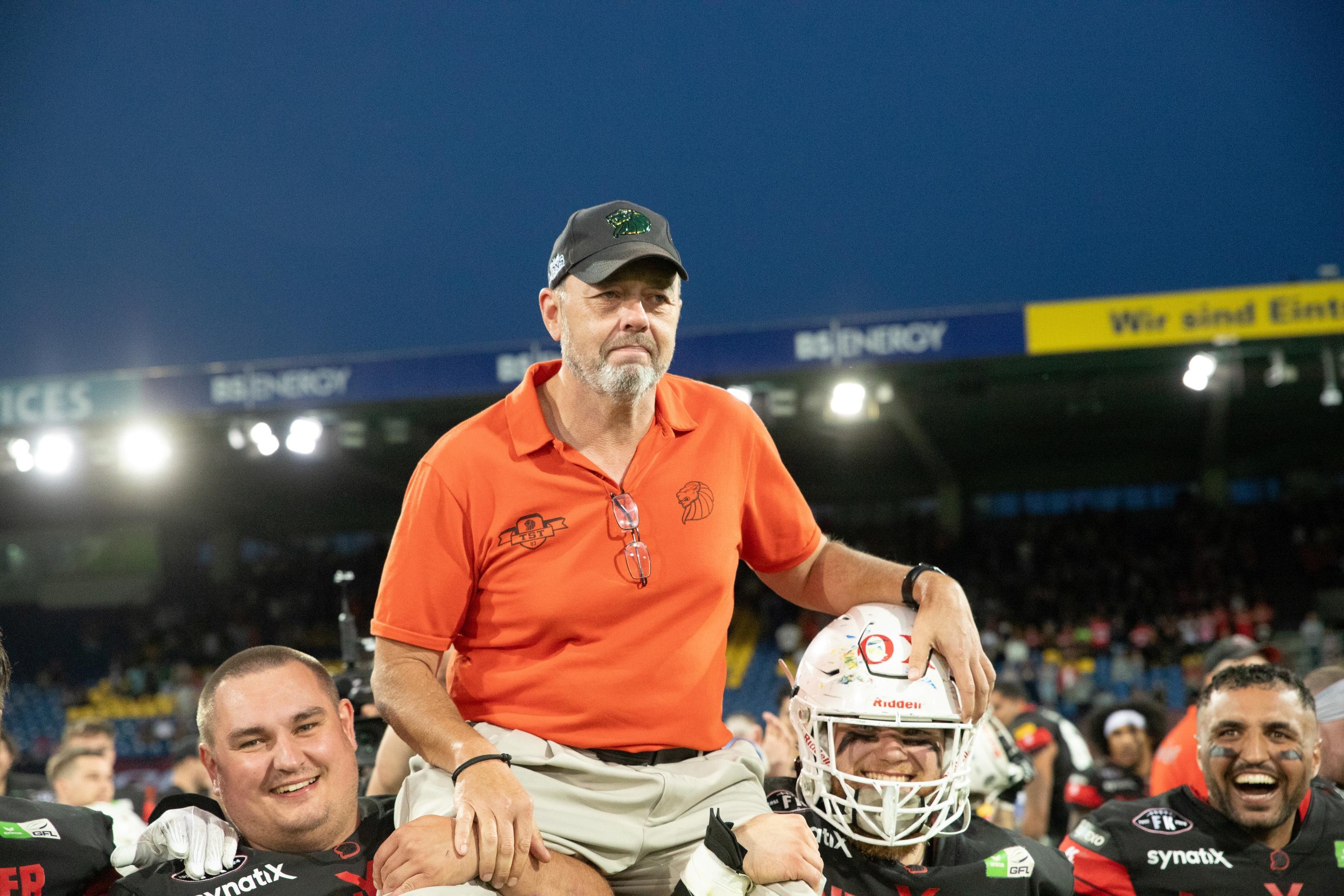 Troy Tomlin Head Coach der Lions verlässt das Team - Foto: Fabian Uebe