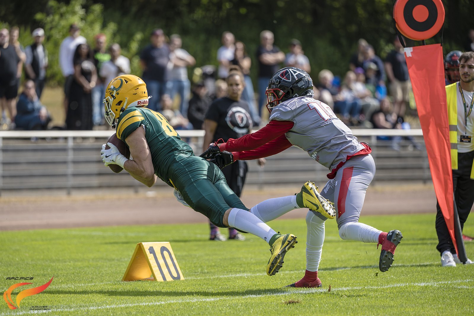 Die Solingen Paladins empfangen die Cologne Crocodiles - Foto: Oliver Jungnitsch