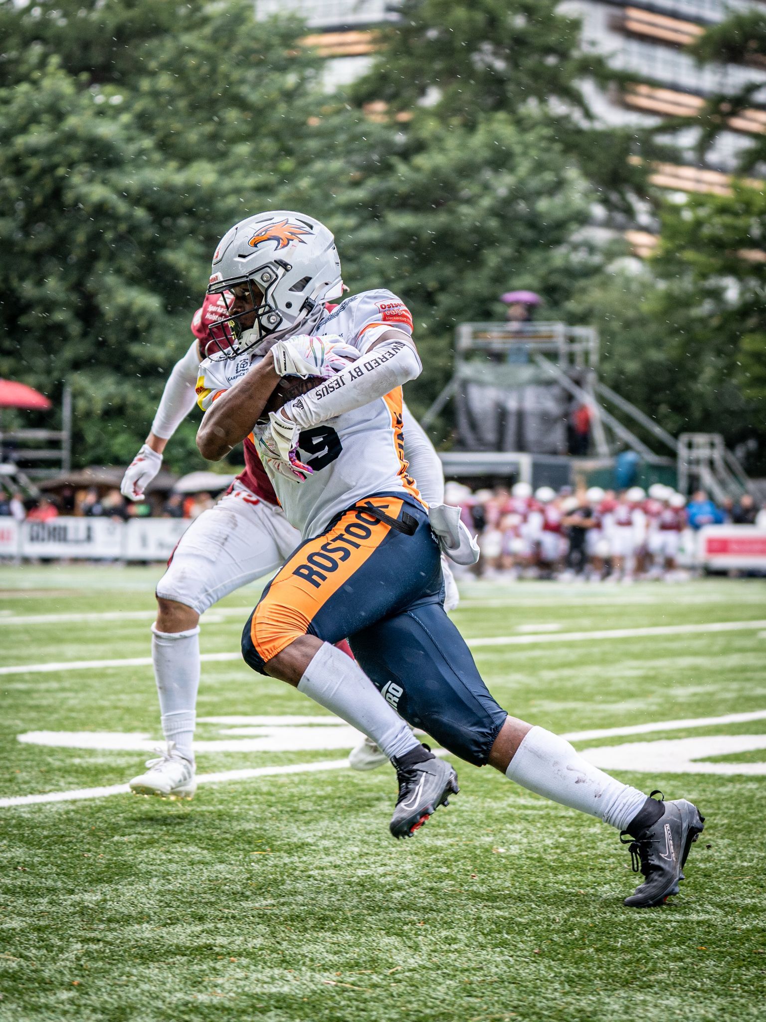 Wide Receiver Jaeden Lewis (#19) scorte zweimal für die Griffins - Foto: Bennet Henße - Hamburg