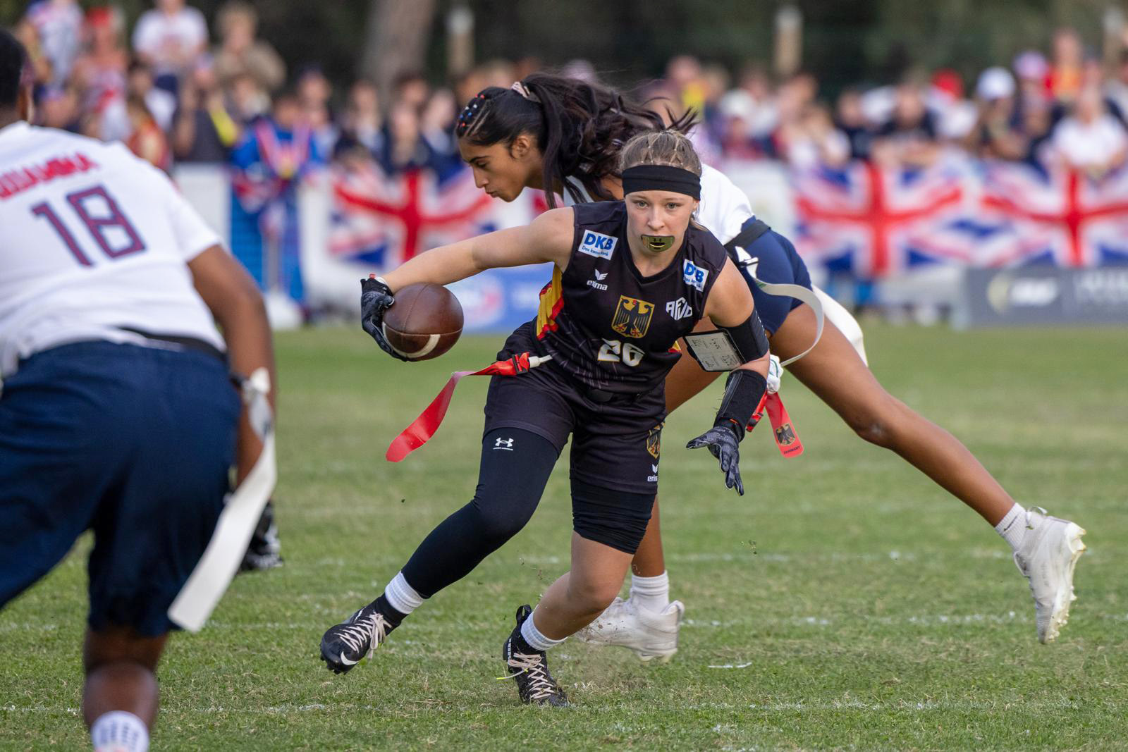 Greta Keerl vertrat die Minden Wolves im Dress der deutschen Nationalmannschaft bei der U15 Flagfootball-Europameisterschaft in Italien.  Foto: Björn Hecker
